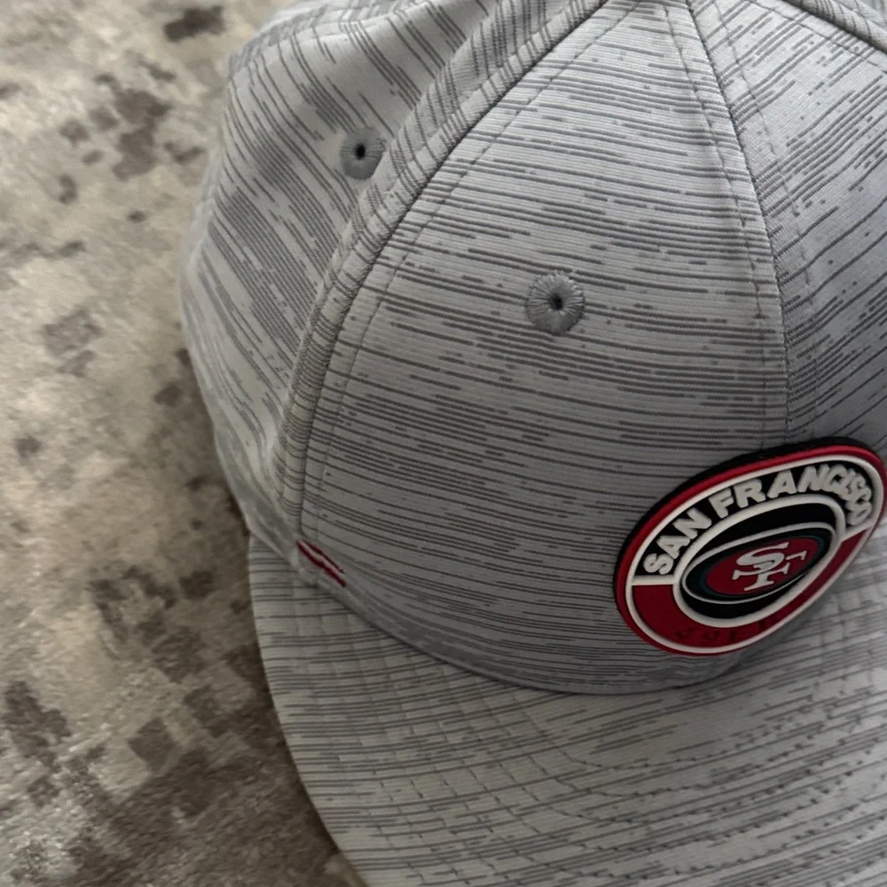 New Era San Francisco 49ers Gray Snapback Hat NFL Adjustable Cap OS